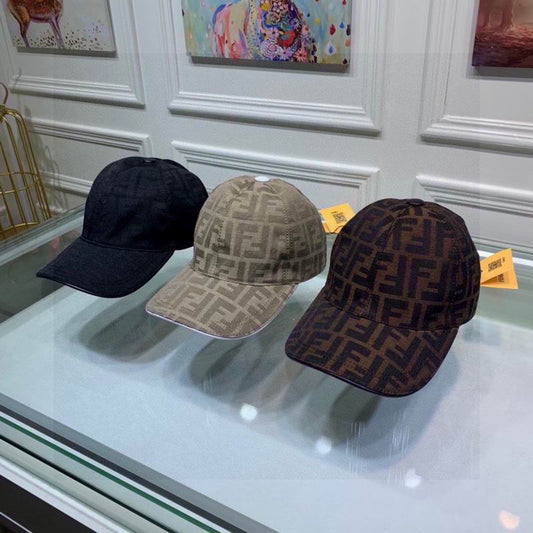 Description:Casquette Fendi