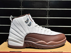 SoleFly x Air Jordan 12e generatie mokkabruine basketbalschoenen 
 SoleFly x Air Jordan 12e generatie mokkabruine basketbalschoenen