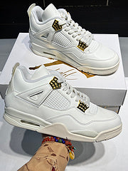 #Air Jordan 4 WMNS metallic goud Kleur