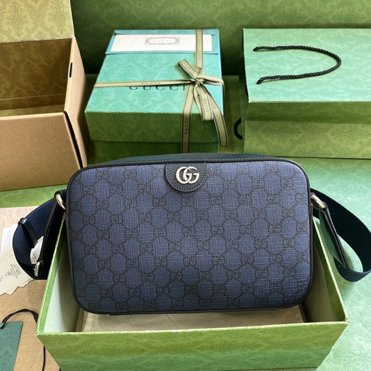 Sac messager moyen de la série Gucci GG Ophidia