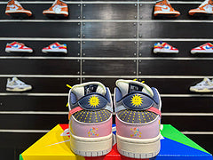 Nike SB Dunk Low "Be True" Sb baskets basses décontractées arc-en-ciel brodées