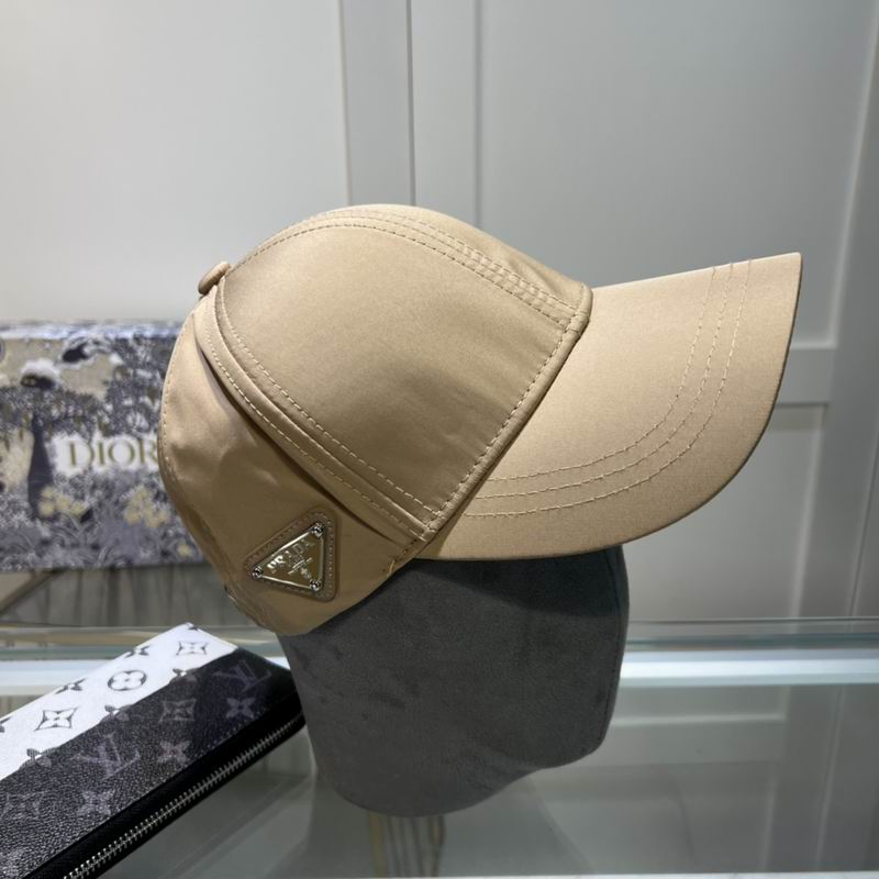 Nom du produit : Casquette Prada