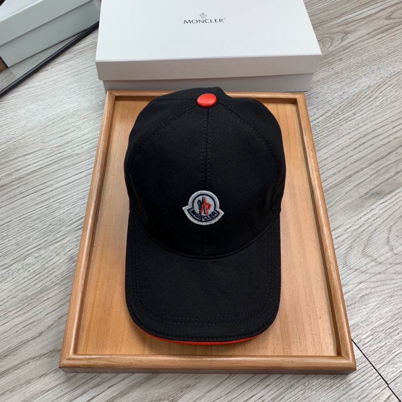 Nom du produit : casquette Moncler