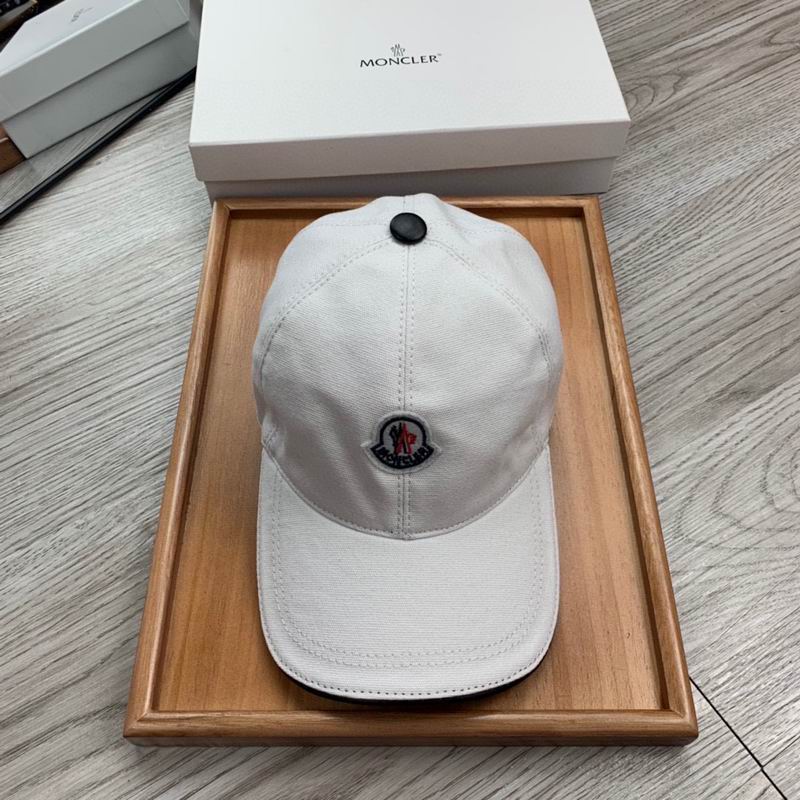 Nom du produit : casquette Moncler